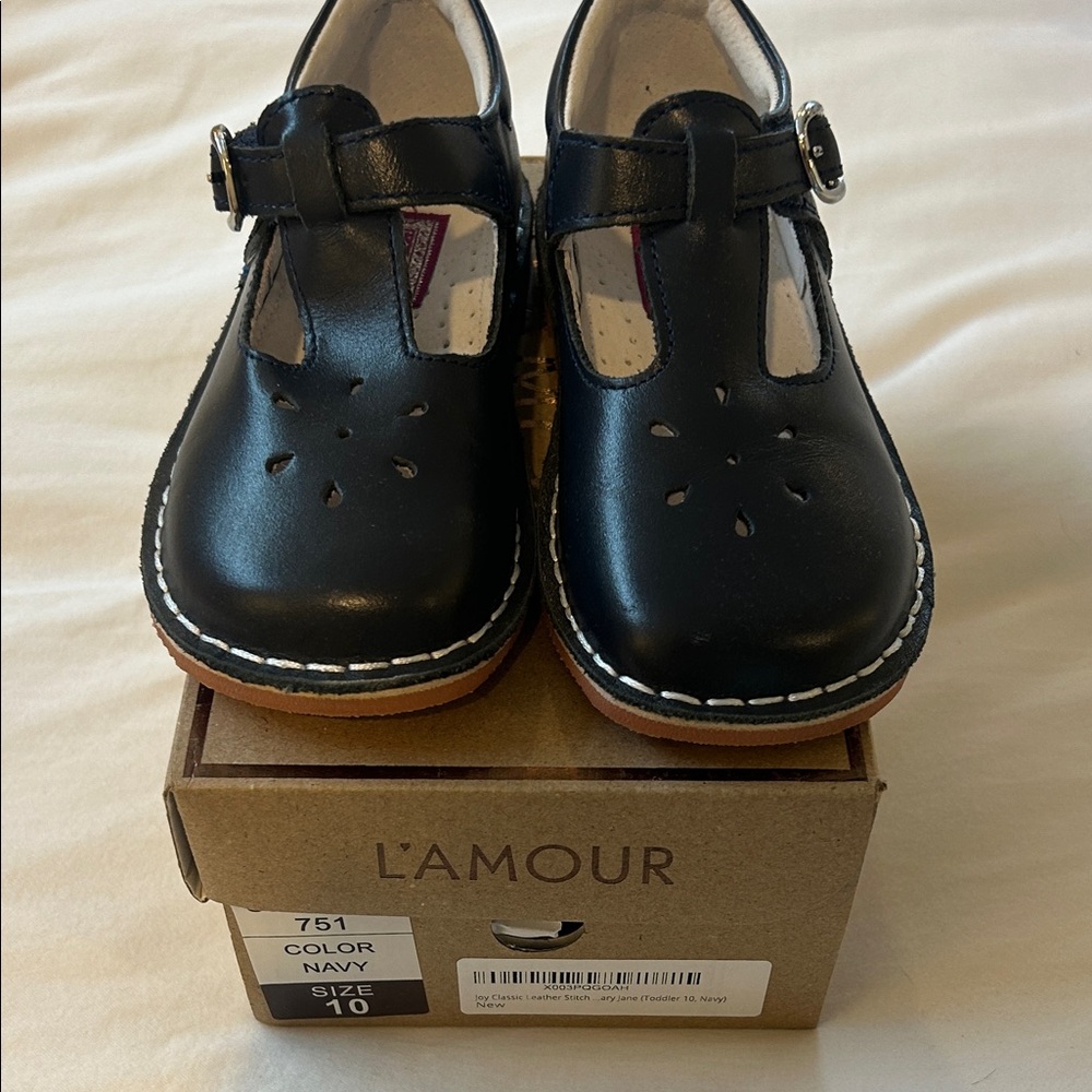 L’amour Mary Jane shoes